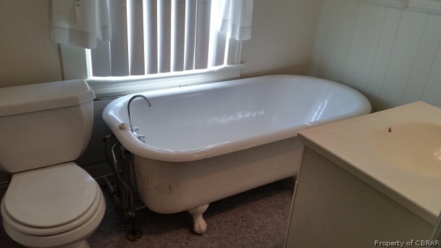 508 Main St Point West Point, VA 23181 - Photo 10 of 11