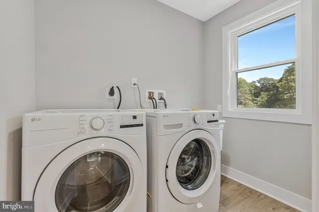 $1,250,000 | 10211 Stratford Avenue, Fairfax, VA 22030