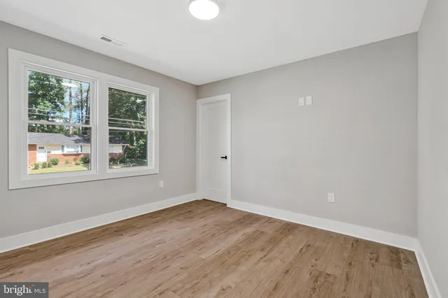 $1,250,000 | 10211 Stratford Avenue, Fairfax, VA 22030