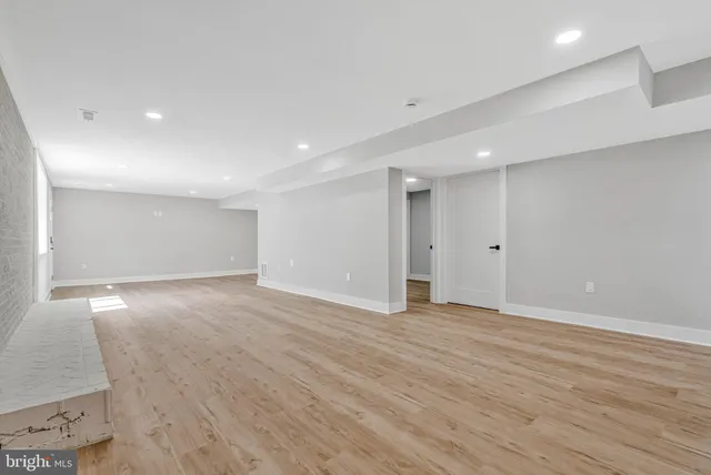 $1,250,000 | 10211 Stratford Avenue, Fairfax, VA 22030