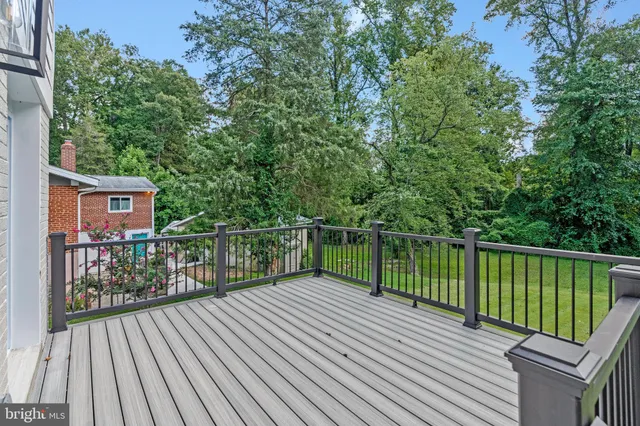 $1,250,000 | 10211 Stratford Avenue, Fairfax, VA 22030