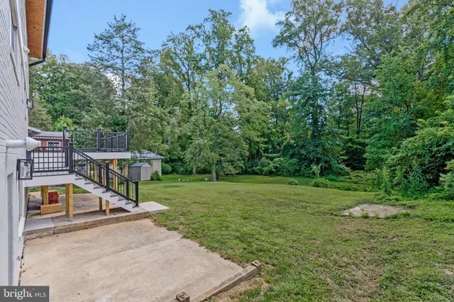 $1,250,000 | 10211 Stratford Avenue, Fairfax, VA 22030