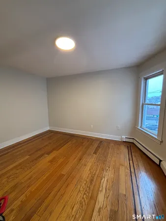 $2,400 | 2395 East Main Street, Bridgeport, CT 06610
