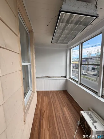 $2,400 | 2395 East Main Street, Bridgeport, CT 06610