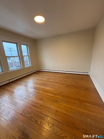 $2,400 | 2395 East Main Street, Bridgeport, CT 06610