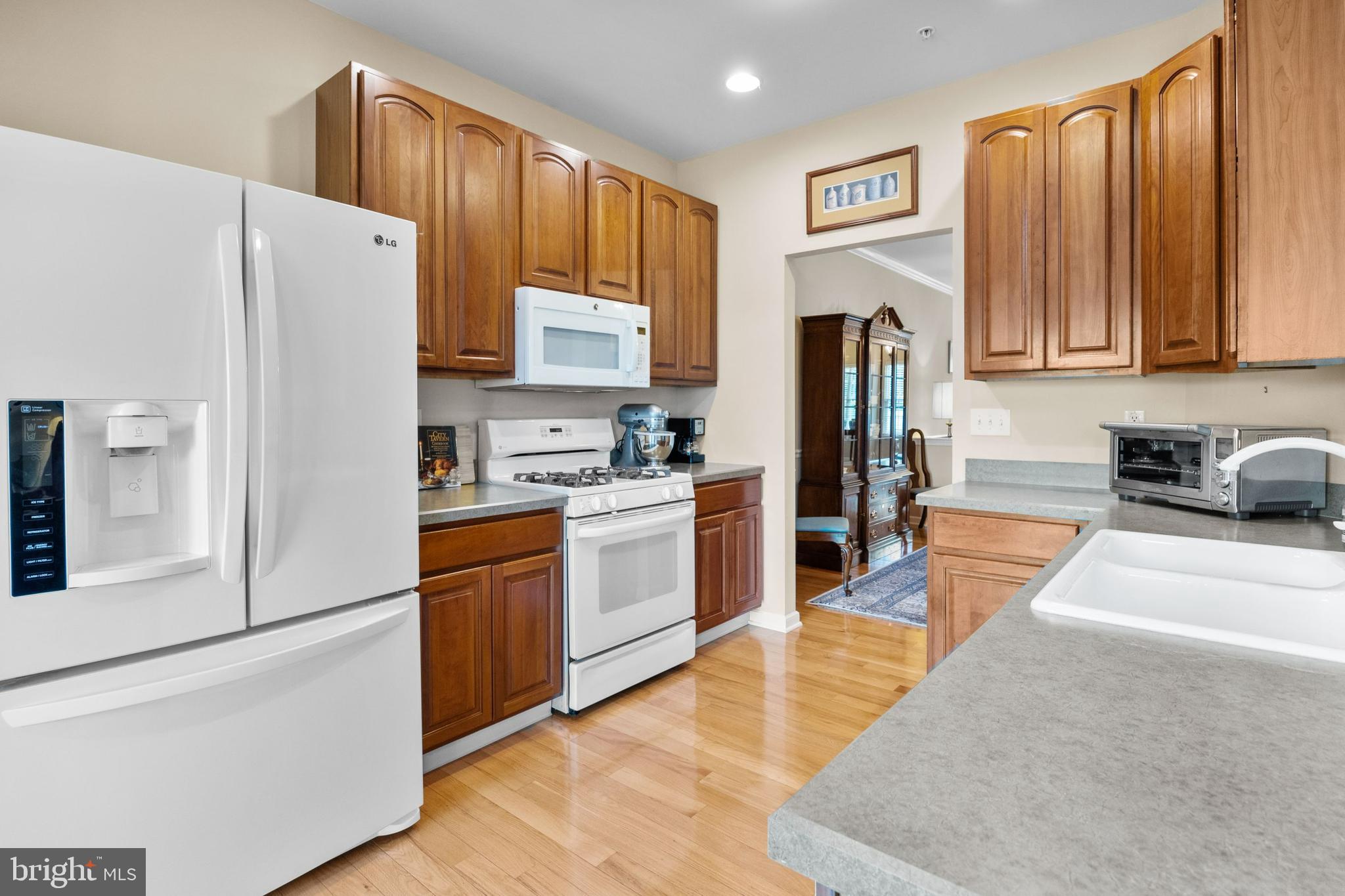 4529 Old Oak Road Doylestown, PA 18902 - Photo 8 of 35