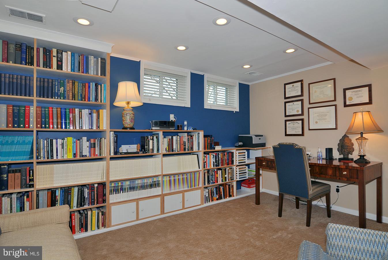 8513 Aqueduct Road Potomac, MD 20854 - Photo 22 of 23 Professional office with separate entrance