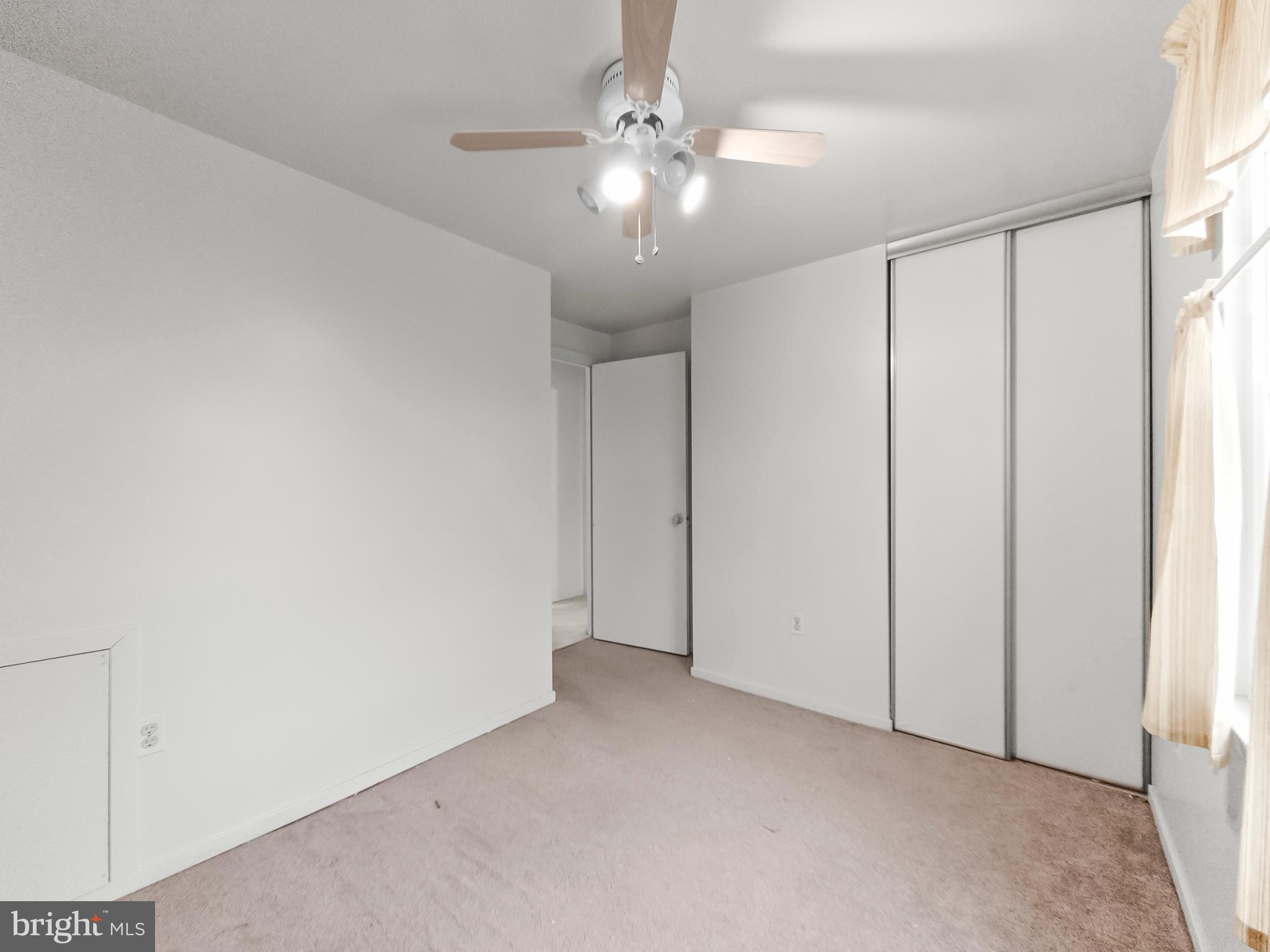 18 Baileys Court Silver Spring, MD 20906 - Photo 12 of 25 Upper level 2nd Bedroom