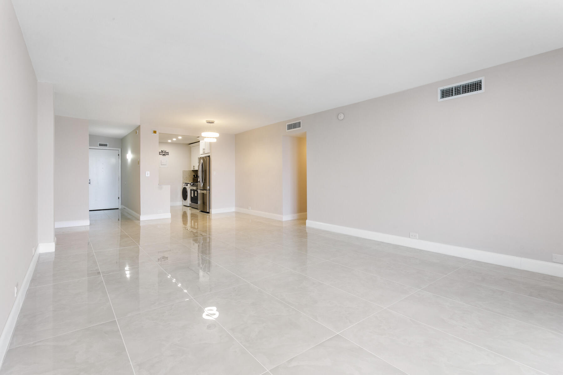 1200 Marine Way, Unit 802 North Palm Beach, FL 33408 - Photo 14 of 34 a view of a livingroom with wooden floor