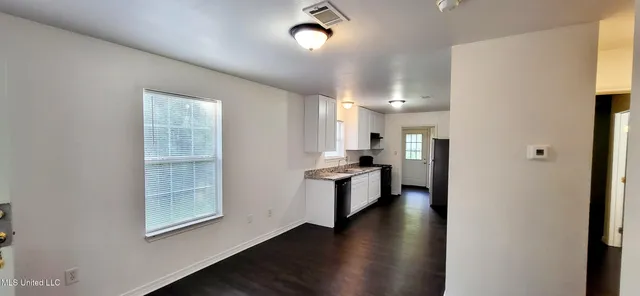 $950 | 2110 30th Street, Unit C, Gulfport, MS 39501