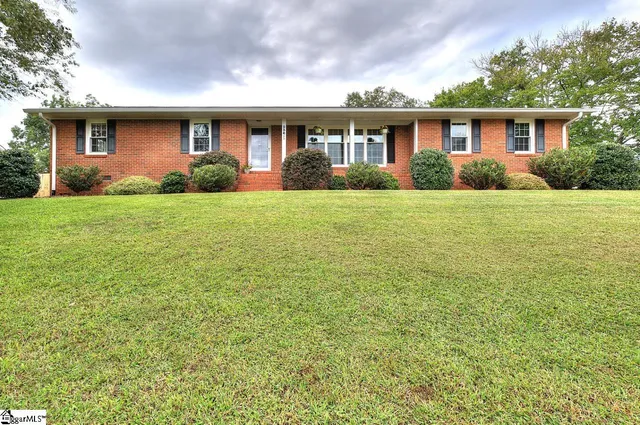 $299,900 | 236 Connie Drive, Pickens, SC 29671