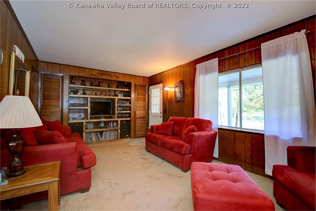 289 Taft Road Le Roy, WV 25252 - Photo 12 of 45 Gallery Image 12