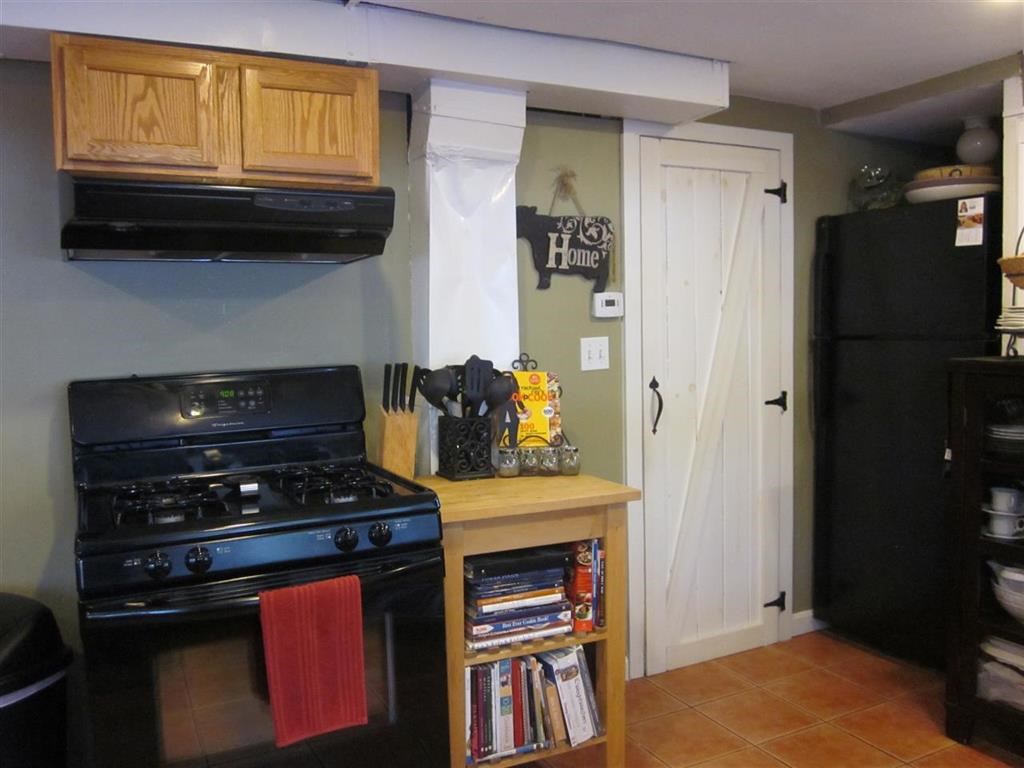 12 Showell Pond Road Sandown, NH 03873 - Photo 11 of 27