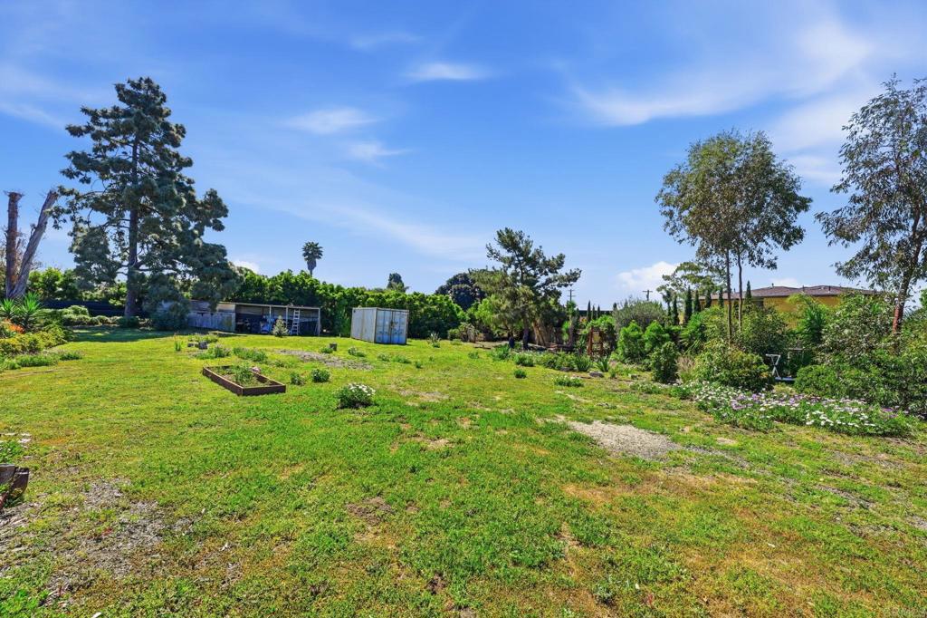 1355 Rainbow Ridge Lane Encinitas, CA 92024 - Photo 12 of 43