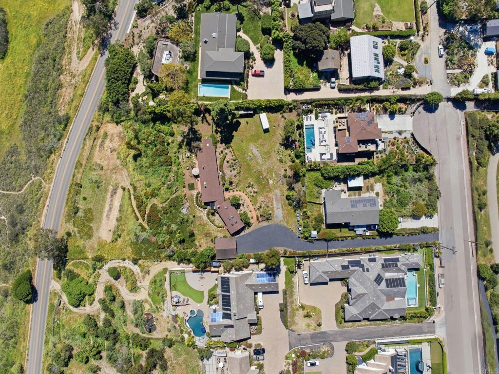 1355 Rainbow Ridge Lane Encinitas, CA 92024 - Photo 42 of 43