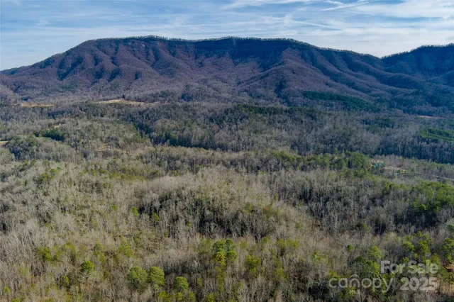 a view of a dry field