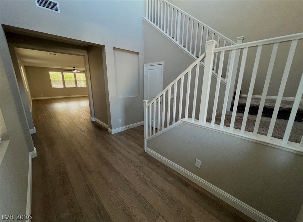 6905 Diablo Rim Street North Las Vegas, NV 89086 - Photo 3 of 39