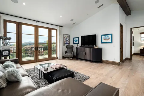 $6,295,000 | 18411 Calle La Serra, Rancho Santa Fe, CA 92091