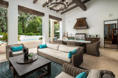 $6,295,000 | 18411 Calle La Serra, Rancho Santa Fe, CA 92091