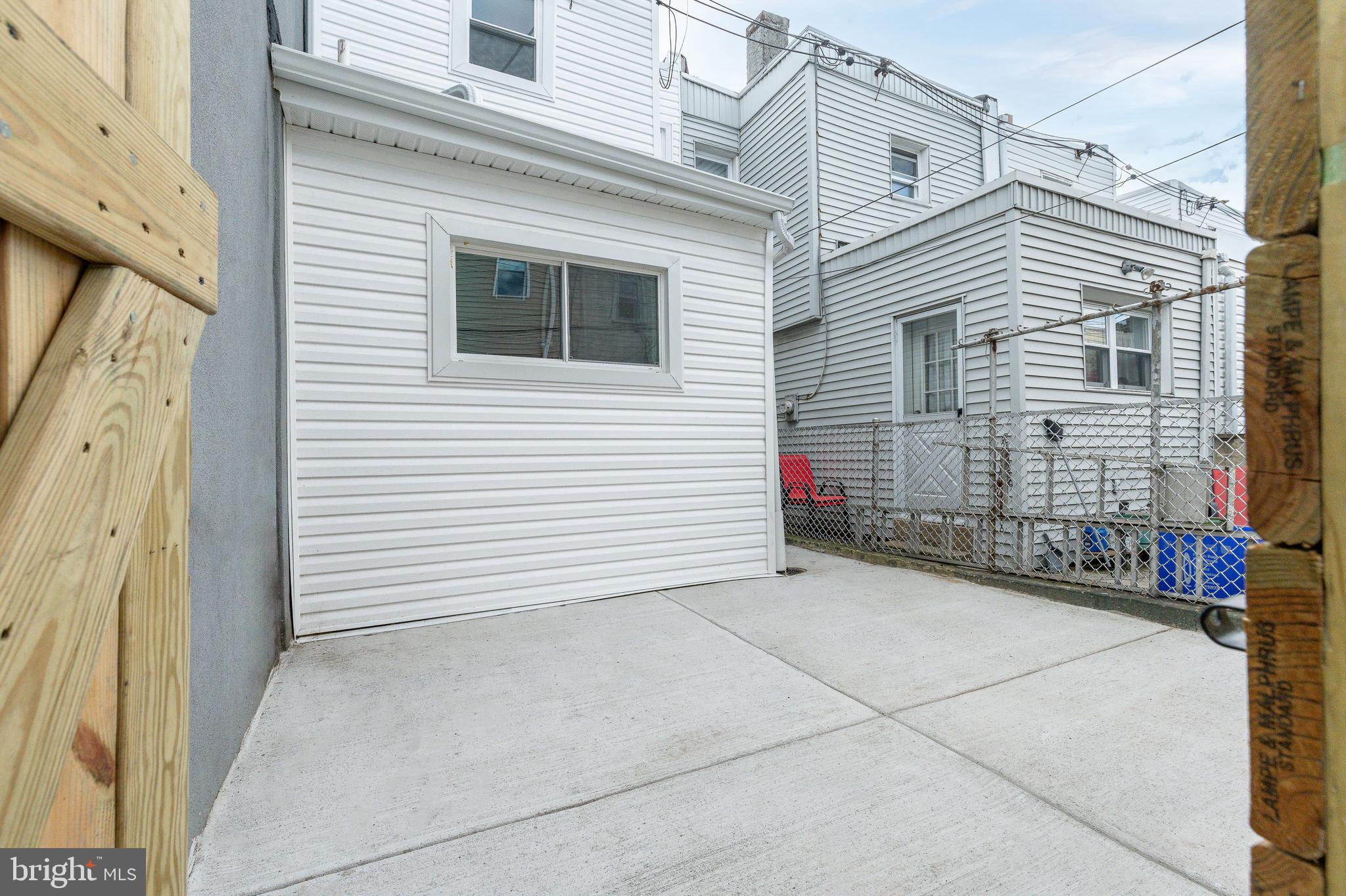 351 Fitzgerald Street Philadelphia, PA 19148 - Photo 28 of 28 Backyard