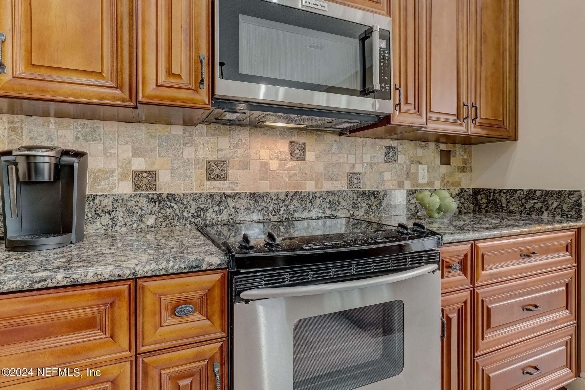 9902 Blakeford Mill Road Jacksonville, FL 32256 - Photo 24 of 69 Updated cabinets