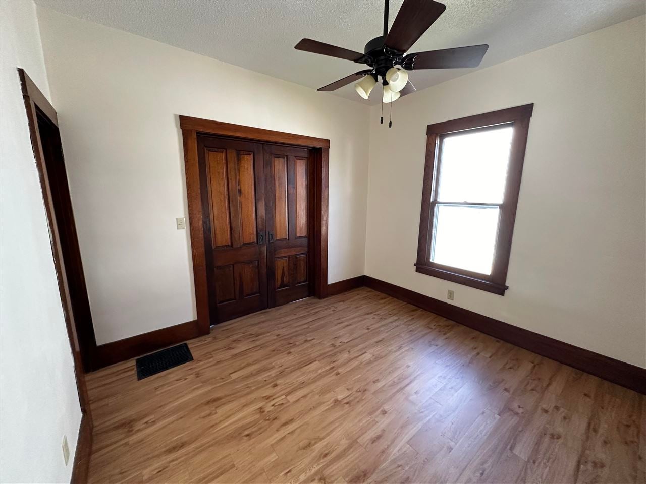 208 Walnut Street Tipton, IA 52772 - Photo 8 of 43 Gallery Image 8