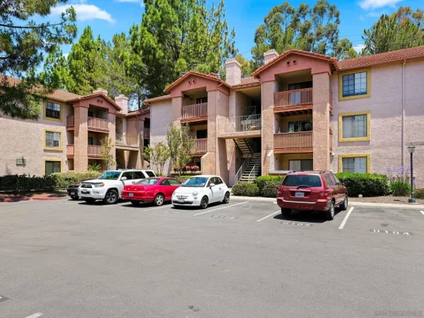 $2,600 | 12023 Alta Carmel Court, Unit 244, San Diego, CA 92128