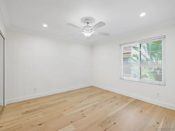 $2,600 | 12023 Alta Carmel Court, Unit 244, San Diego, CA 92128