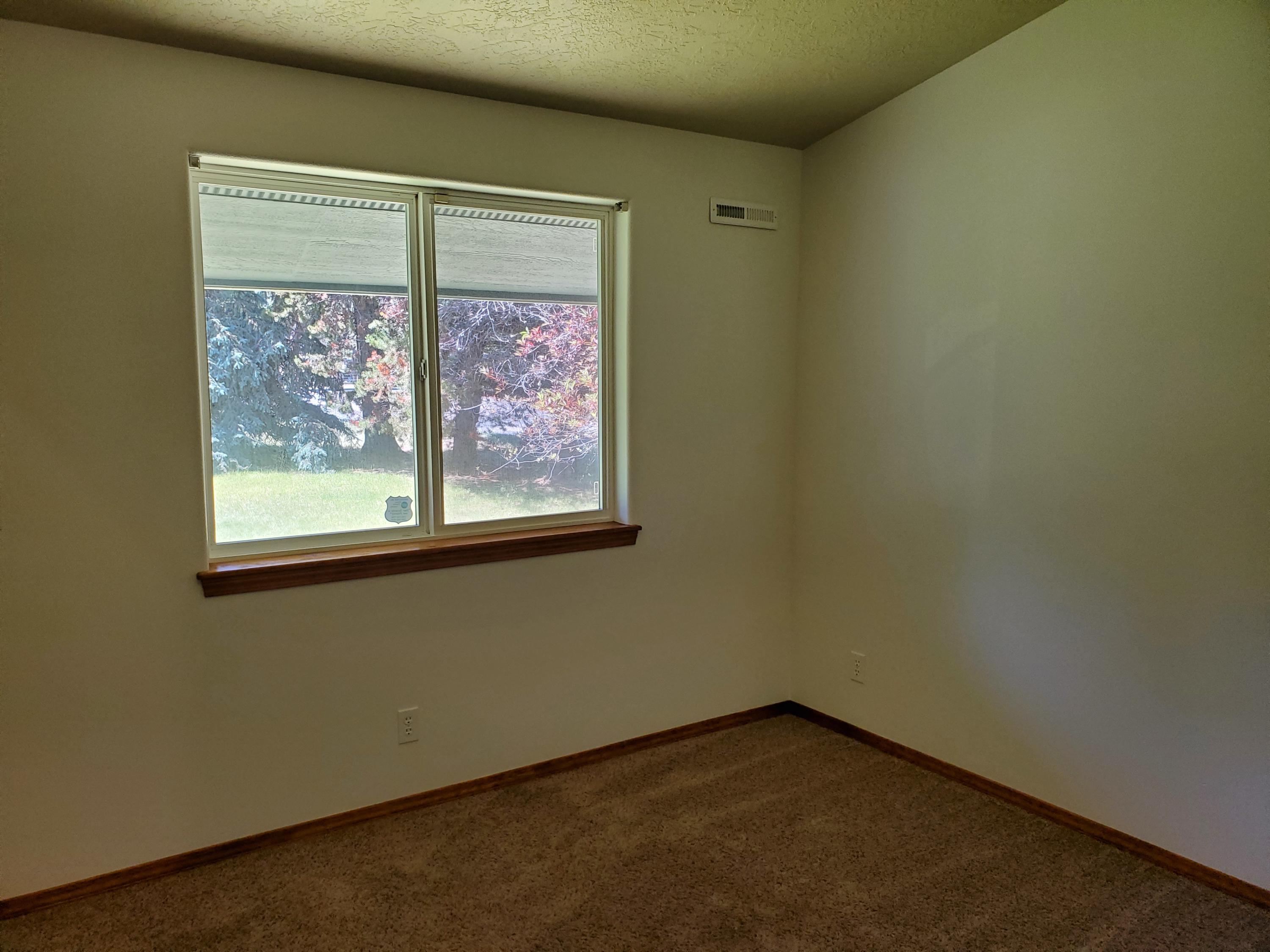 15964 Burgess Road La Pine, OR 97739 - Photo 19 of 36 20200701_112828