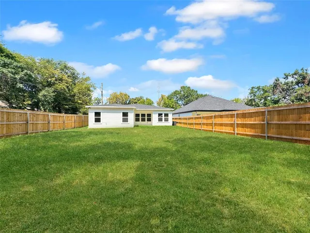 $315,000 | 3900 De Maggio Street, Dallas, TX 75210