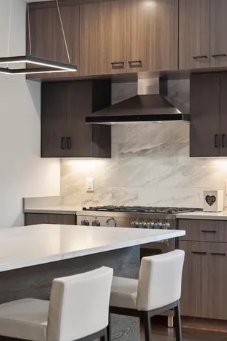 $7,552 | 253 Lake Street East, Unit 208, Wayzata, MN 55391