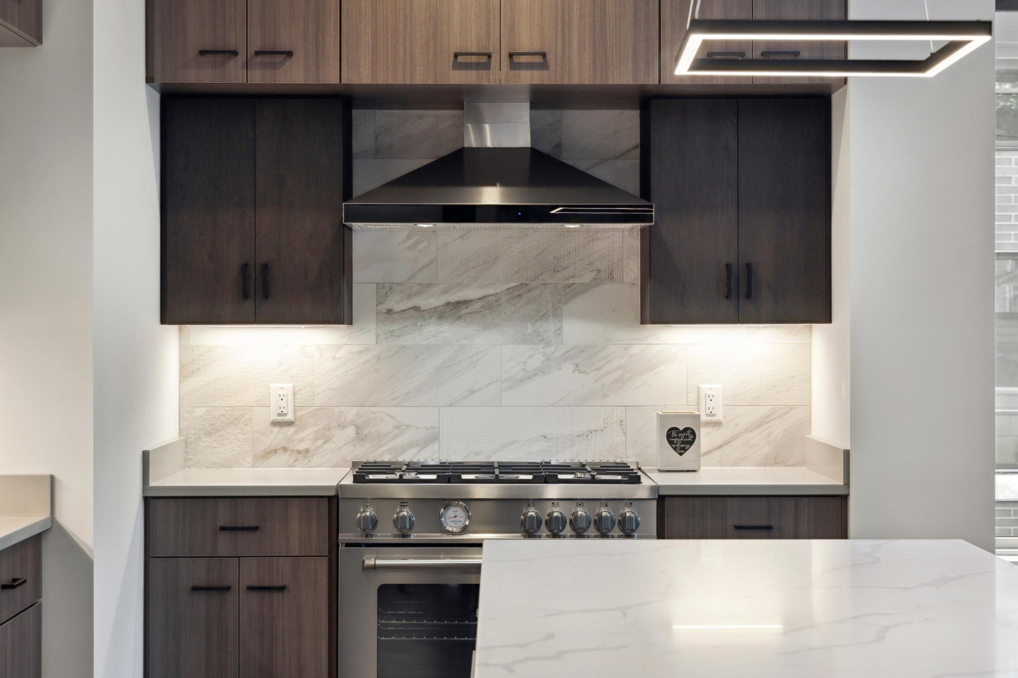 253 Lake Street East, Unit 208 Wayzata, MN 55391 - Photo 15 of 61