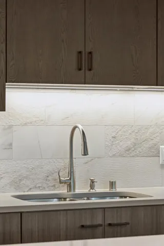 $7,552 | 253 Lake Street East, Unit 208, Wayzata, MN 55391