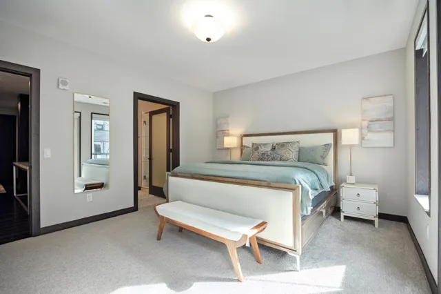 $7,552 | 253 Lake Street East, Unit 208, Wayzata, MN 55391