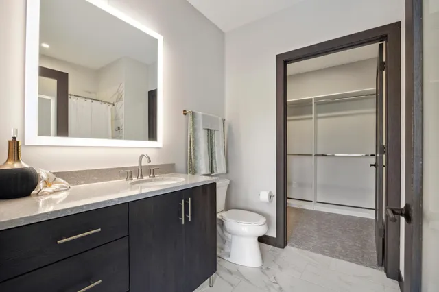 $7,552 | 253 Lake Street East, Unit 208, Wayzata, MN 55391