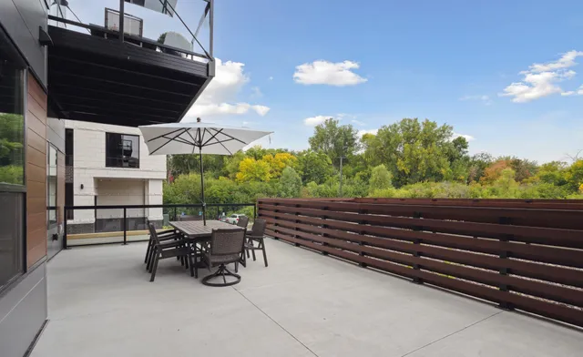 $7,552 | 253 Lake Street East, Unit 208, Wayzata, MN 55391