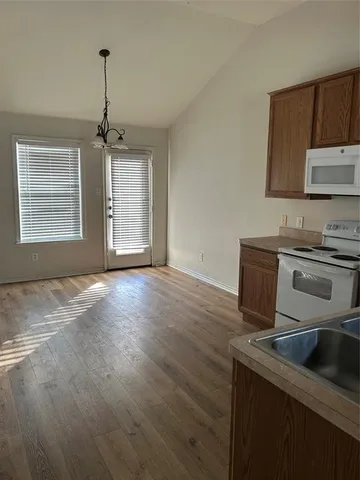 $1,400 | 8842 Stewart Street, Cross Roads, TX 76227