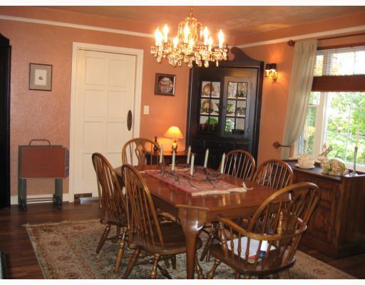 788 Osage Road Mt. Lebanon, PA 15243 - Photo 5 of 18 Dining Room.