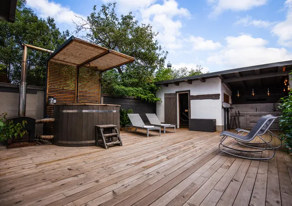a view of a workspace with furniture
