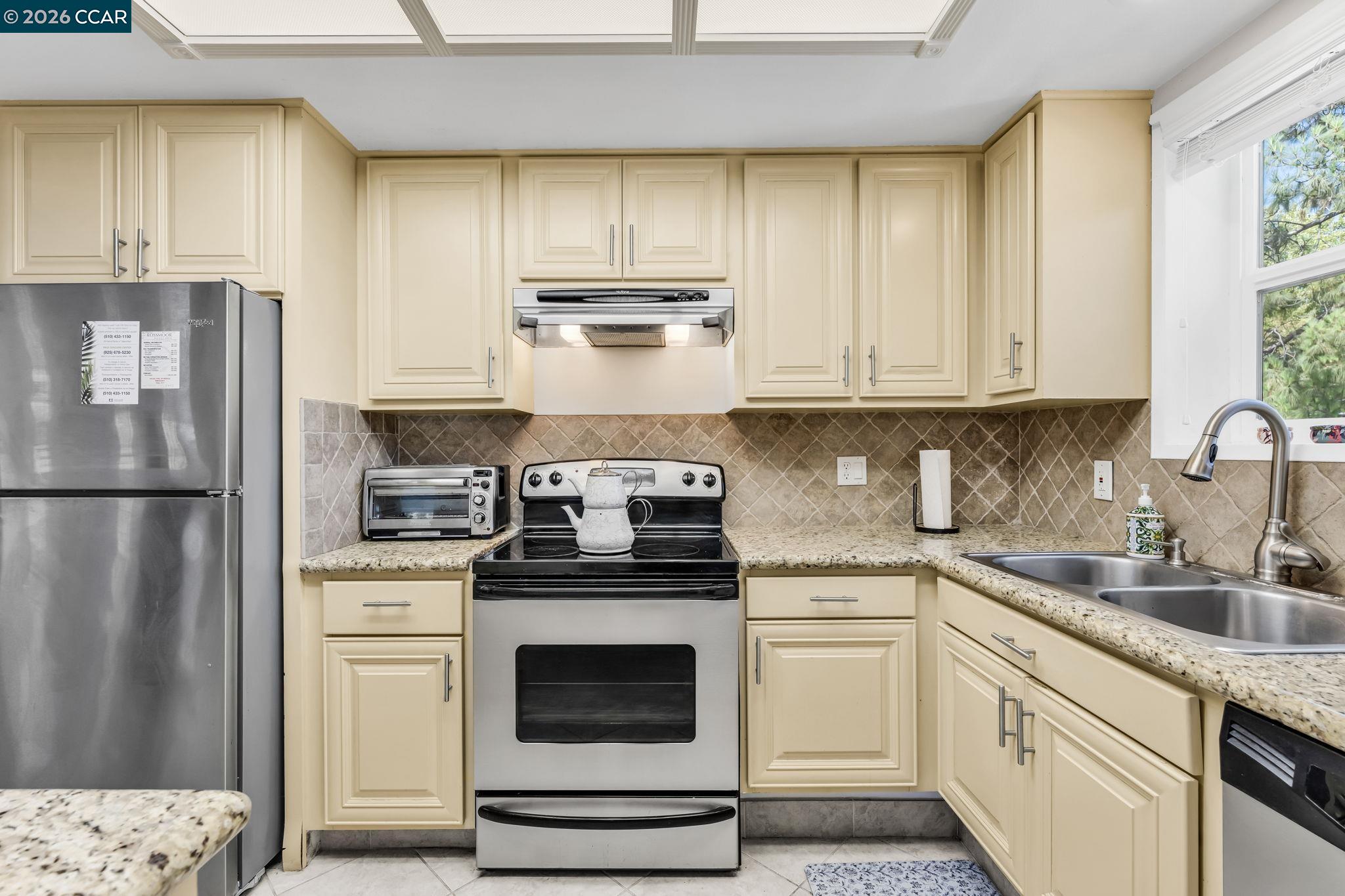 1935 Golden Rain Road, Unit 1 Walnut Creek, CA 94595 - Photo 14 of 46