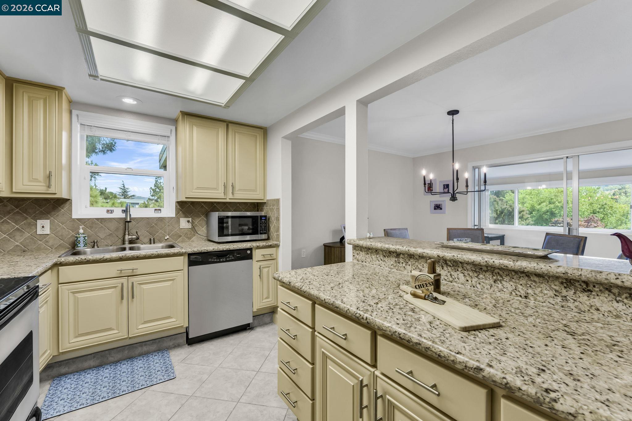 1935 Golden Rain Road, Unit 1 Walnut Creek, CA 94595 - Photo 17 of 46