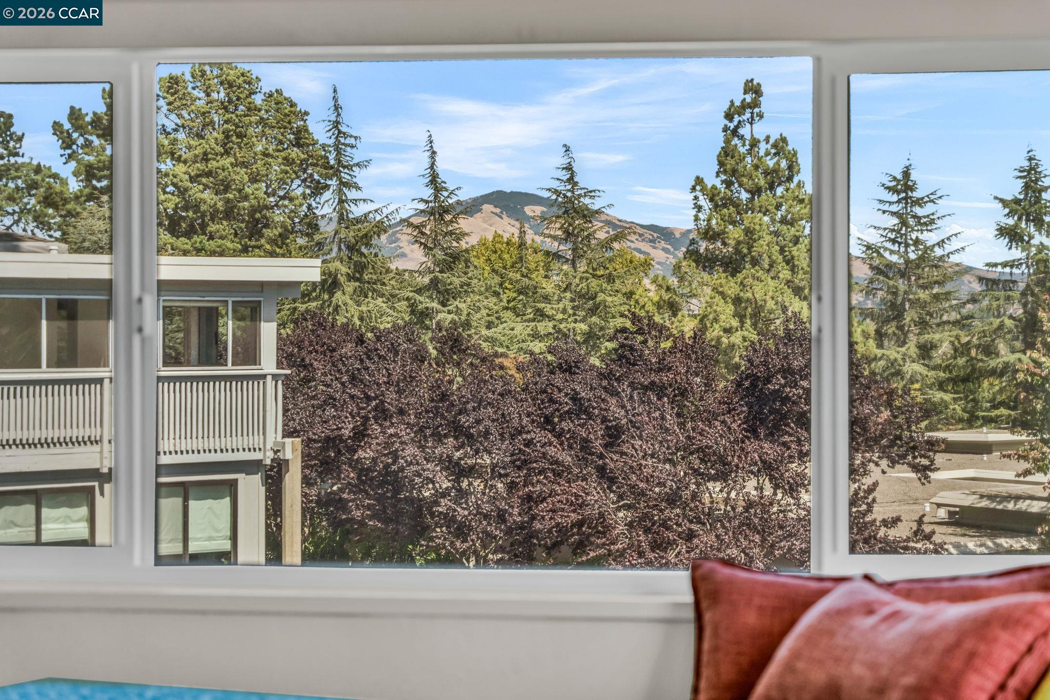 1935 Golden Rain Road, Unit 1 Walnut Creek, CA 94595 - Photo 26 of 46