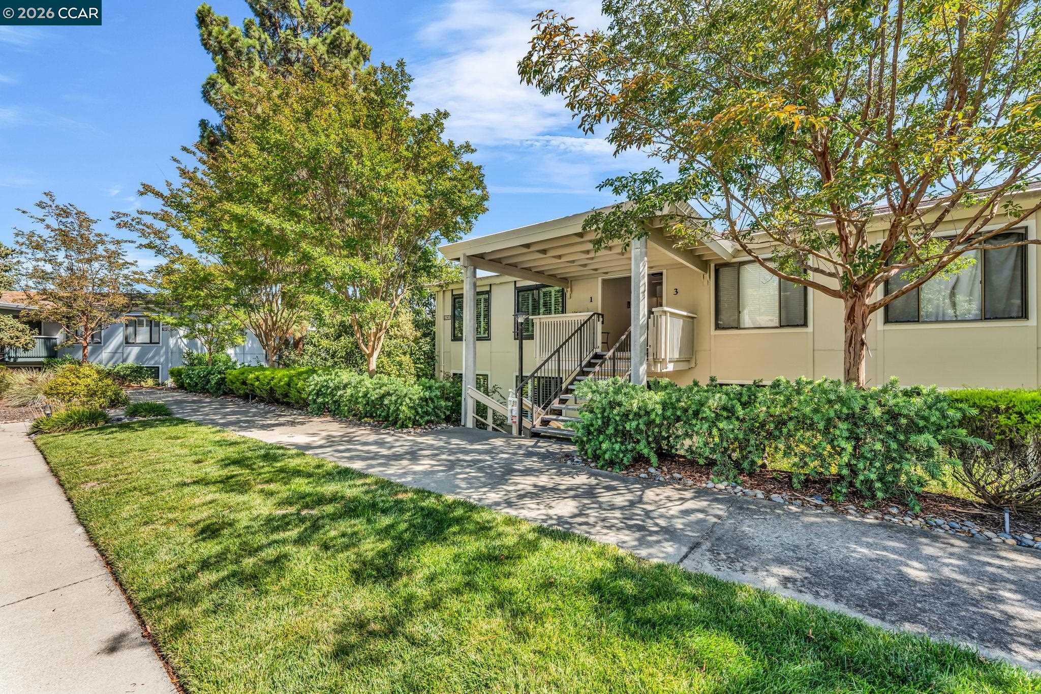 1935 Golden Rain Road, Unit 1 Walnut Creek, CA 94595 - Photo 4 of 46