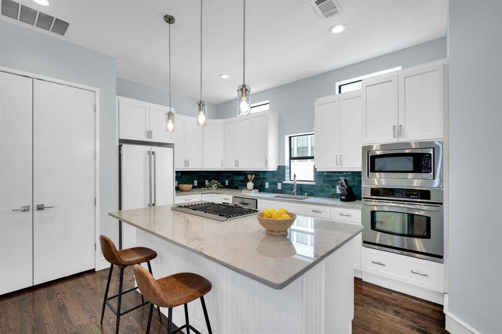 2119 Albany Street Dallas, TX 75201 - Photo 2 of 33