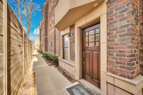 $615,000 | 2119 Albany Street, Dallas, TX 75201