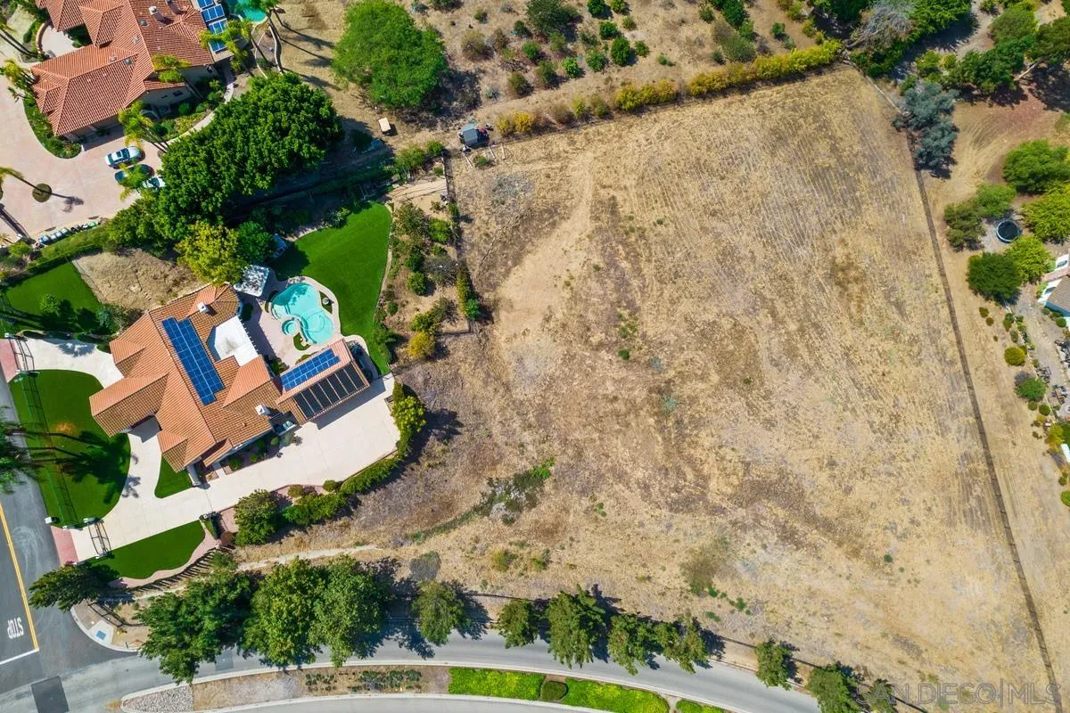 4103 Fallsbrae Road Fallbrook, CA 92028 - Photo 48 of 48 an aerial view of a house with a yard