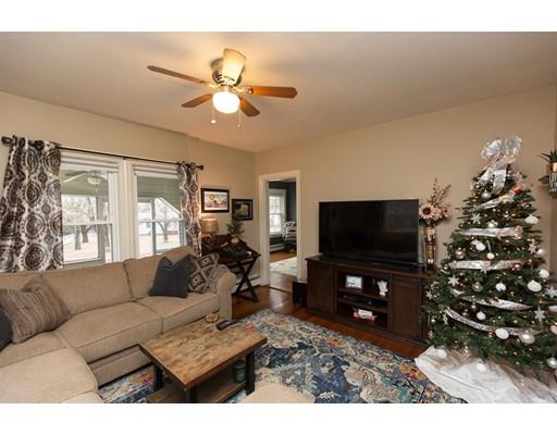 323 Mendon Road Attleboro, MA 02703 - Photo 10 of 34 Gallery Image 10