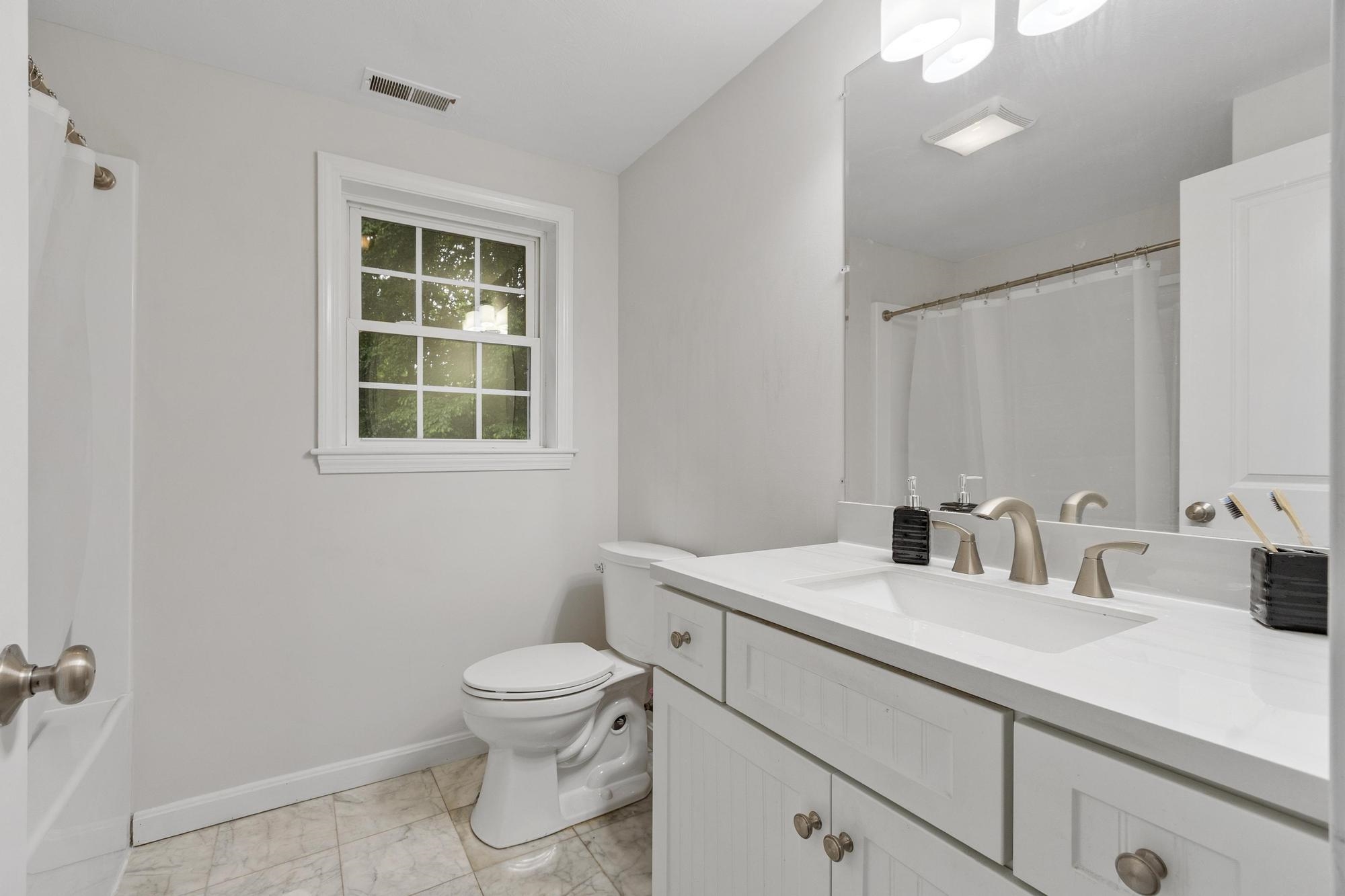 29 Cider Street Epping, NH 03042 - Photo 24 of 39