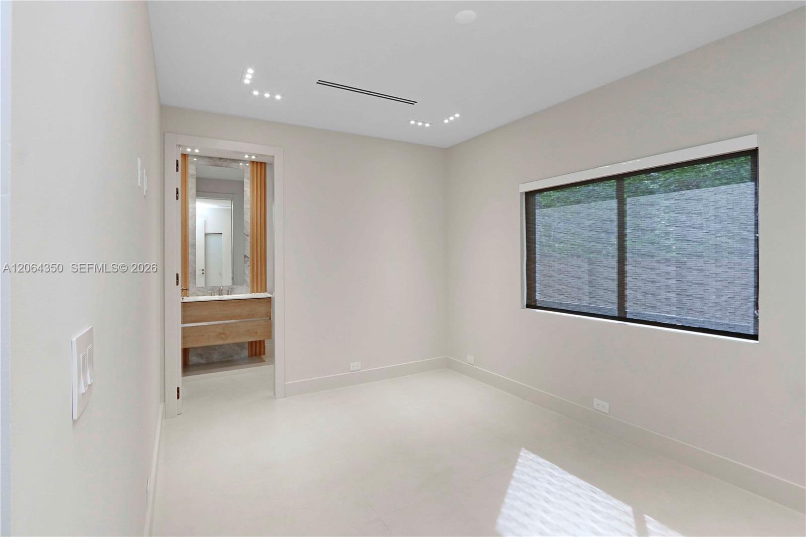 330 Southwest 19th Road, Unit 1 Miami, FL 33129 - Photo 29 of 37 Gallery Image 29