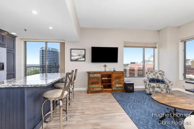 $355,000 | 118 Campau Avenue Northwest, Unit 1704, Grand Rapids, MI 49503